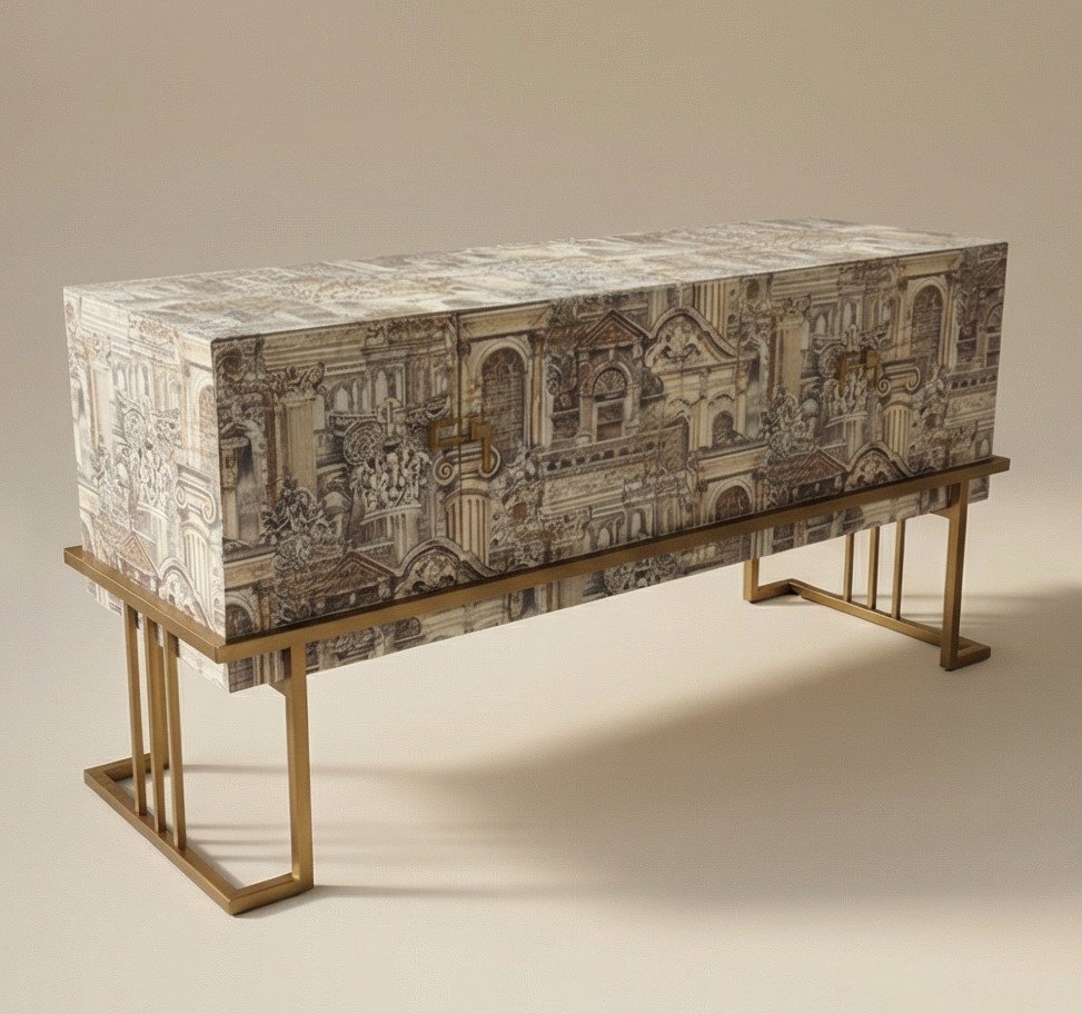 The Pioneer Gallery Chest